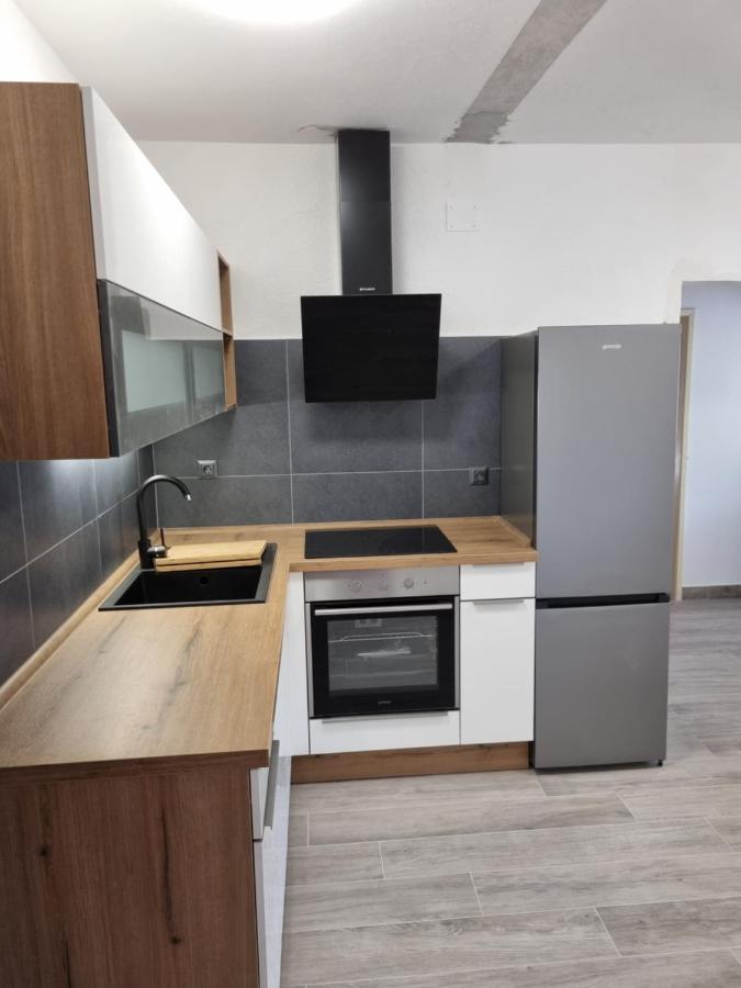 Apartment Ante Клек Екстериор снимка