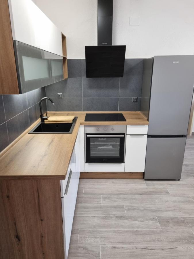 Apartment Ante Клек Екстериор снимка