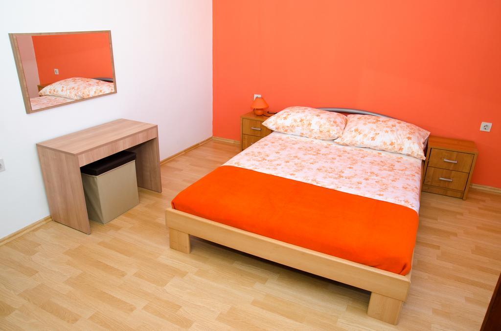 Apartment Ante Клек Екстериор снимка